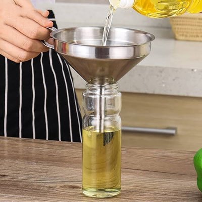Entonnoir de remplissage pour bouteille