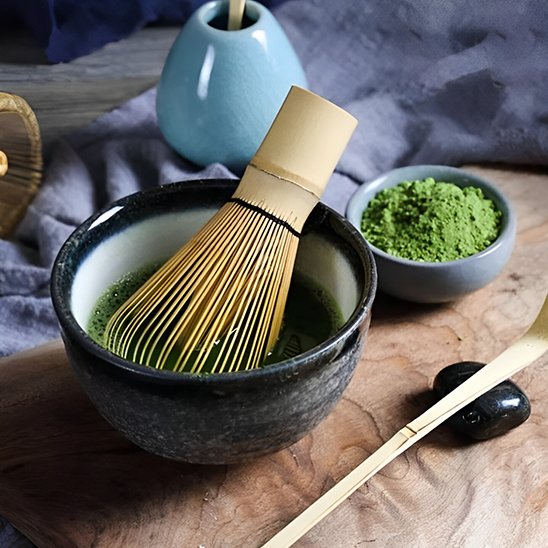 fouet à matcha cafe