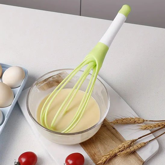 fouet plat de cuisine