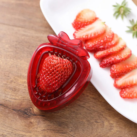 Coupe-fraise, trancheuse à fraise, accessoire de cuisine.